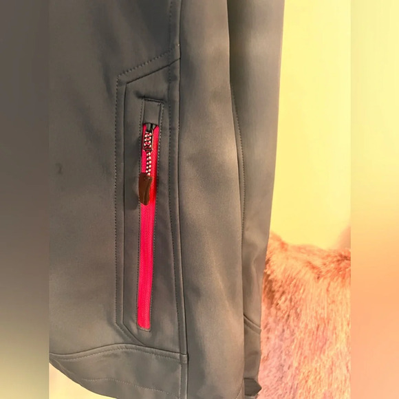 Koppen Women's Soft Shell Jacket - Picture 9 of 12